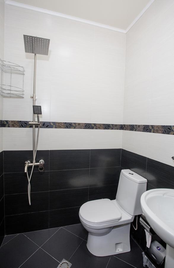 5 Rooms Batumi Exterior photo